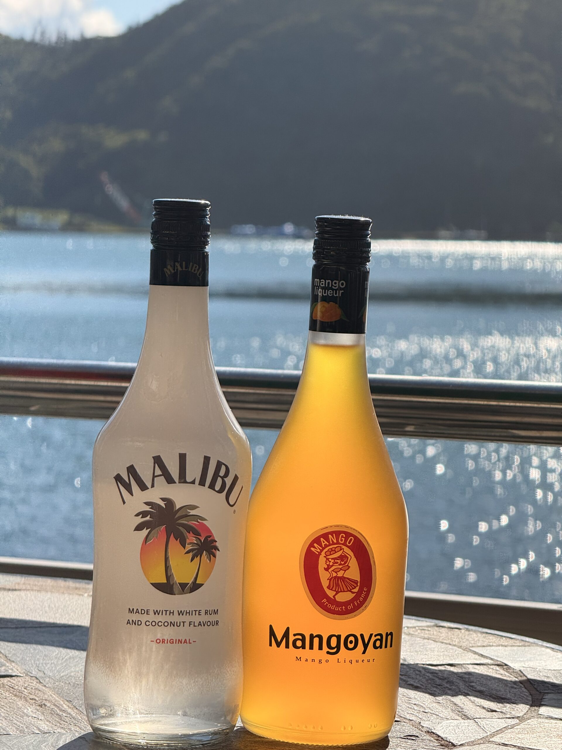 マリブとマンゴヤンの酒瓶